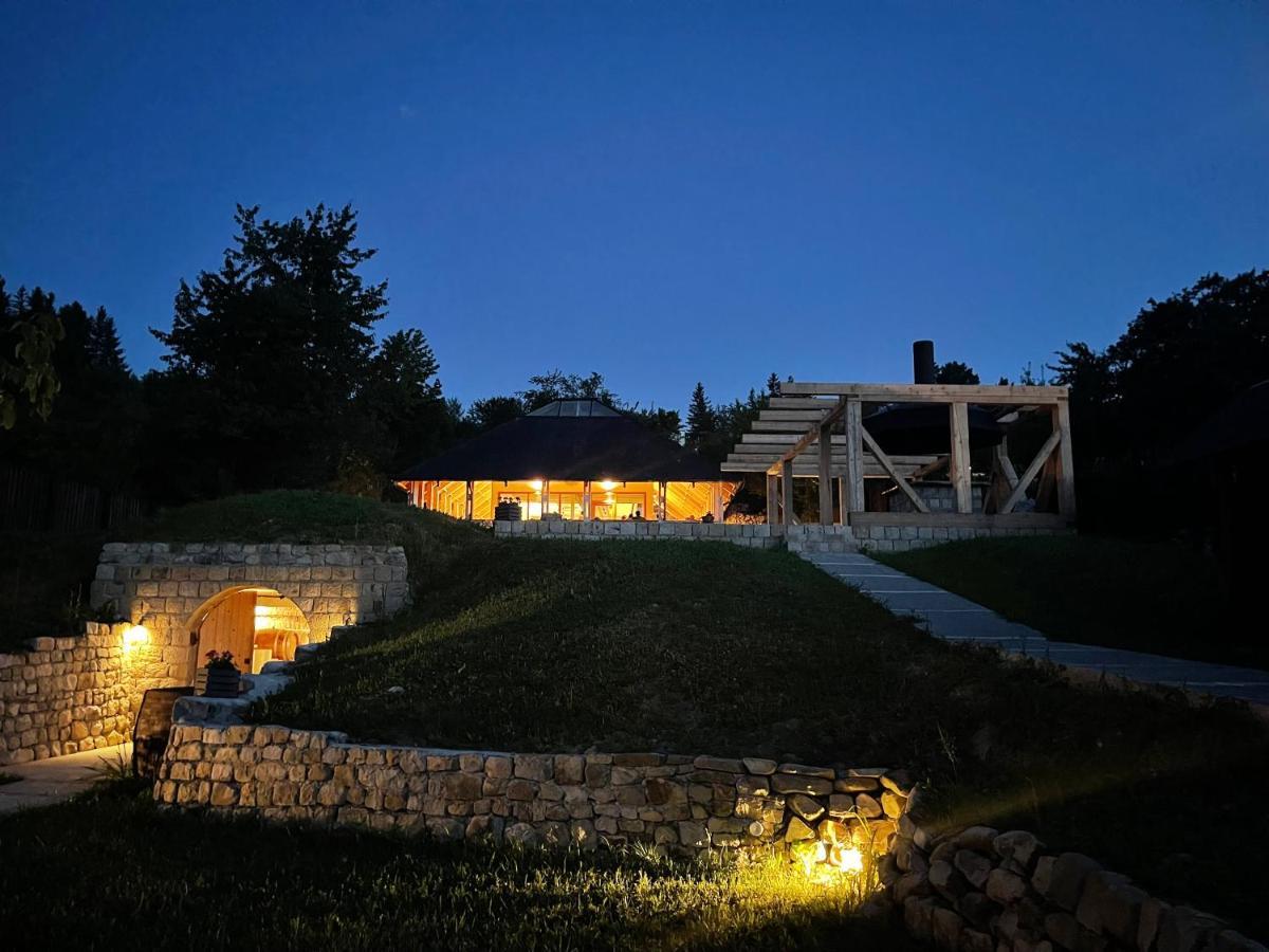 Casa Thymus Villa Soveja Buitenkant foto